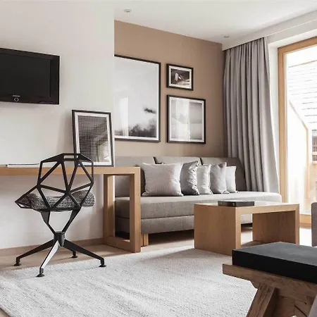 Отель Gebhard Boutique 4*