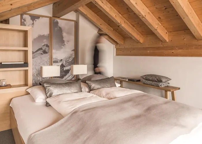 Gebhard Boutique Фис