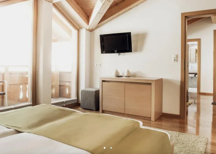 Gebhard Boutique 4* فس